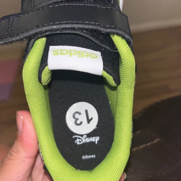 Kids Size 13 Disney Kermit the Frog Muppets x Adidas Vulc Raid3r. - Picture 7 of 7